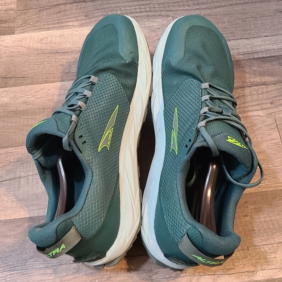 Altra Superior 6 Men Running Shoes - Picture 2 of 11